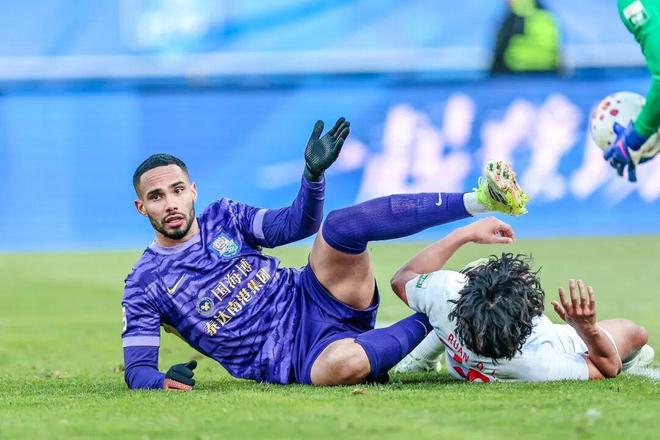 天津津门虎三轮零进球垫底 10分罚单加剧保级危