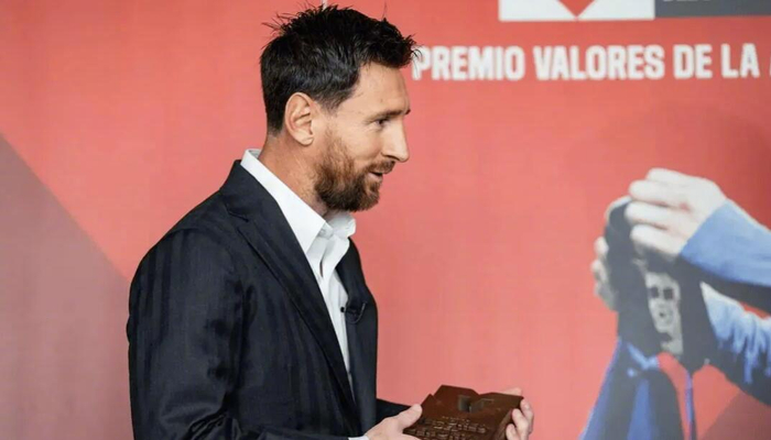 梅西在巴萨主席选举中持续保持沉默