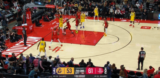 艾顿vs卡佩拉恩怨对决 顿宝末节爆发助火箭逆转