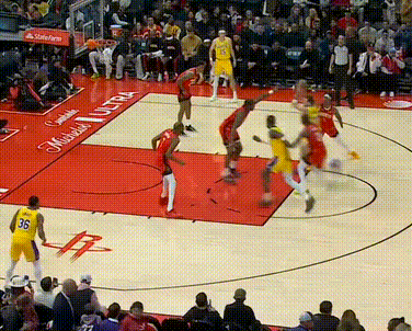 艾顿vs卡佩拉恩怨对决 顿宝末节爆发助火箭逆转