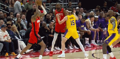 艾顿vs卡佩拉恩怨对决 顿宝末节爆发助火箭逆转