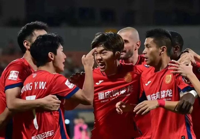 重庆铜梁龙德比战失利 年轻阵容展锋芒
